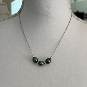 Sophisticated Silver Pearl Necklace
